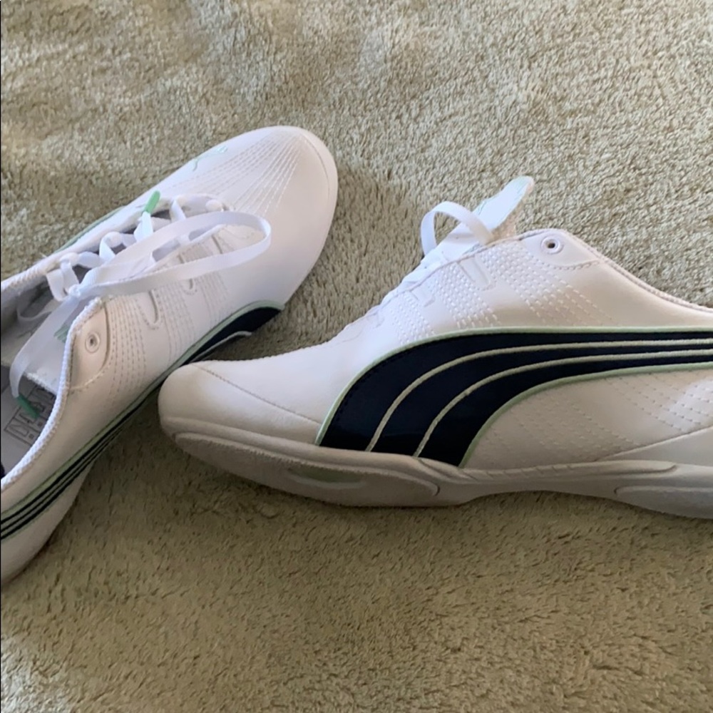 NWOT Puma Sneakers Size 7